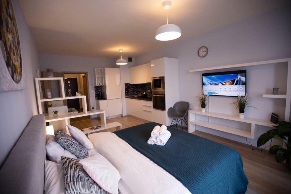 Letnany - Standerova Apartment Prag